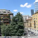 Luminous stylish quiet 150m2, Tre Torri
